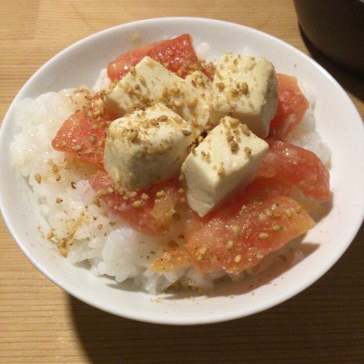 豆腐とスイカの味噌煮丼♪